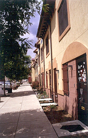 Jardines de Borinquen streetscape